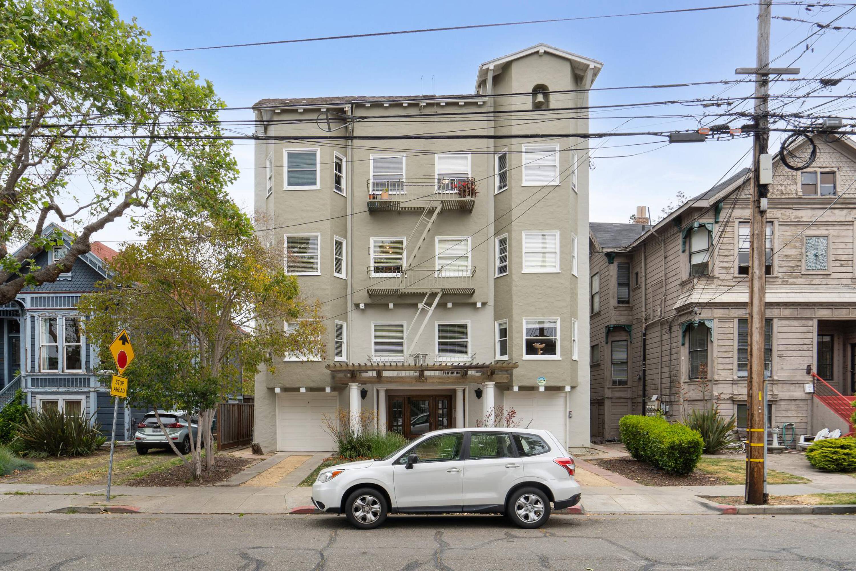 2021 San Jose Ave, Alameda, CA 94501
