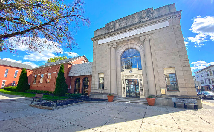 Pictures of Retail, Office property located at 2 E Main St, Mechanicsburg, PA 17055 for sales - image #1