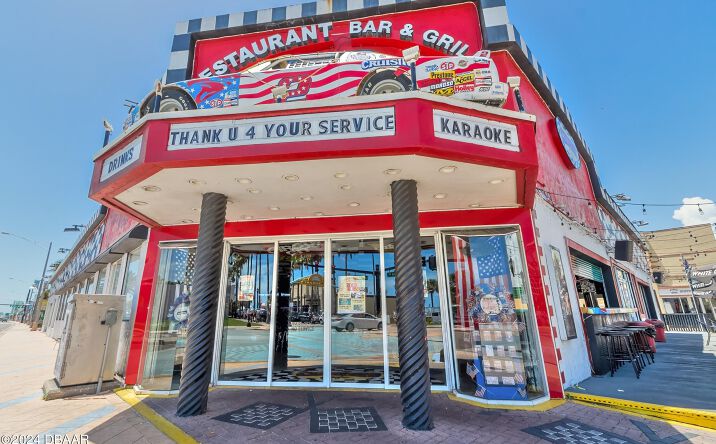Pictures of Land, Office, Retail property located at 2 - 20 S Atlantic Avenue, Daytona Beach, FL 32118 for sales - image #1