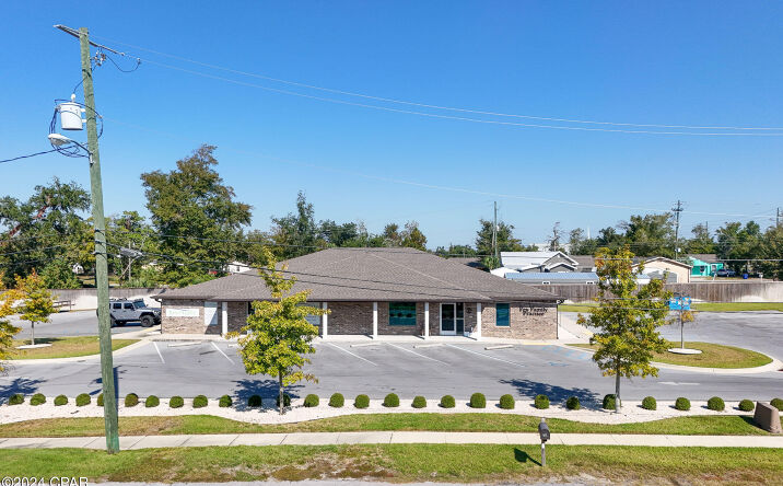Pictures of Office property located at 609 E 6th Court, Panama City, FL 32401 for sales - image #1