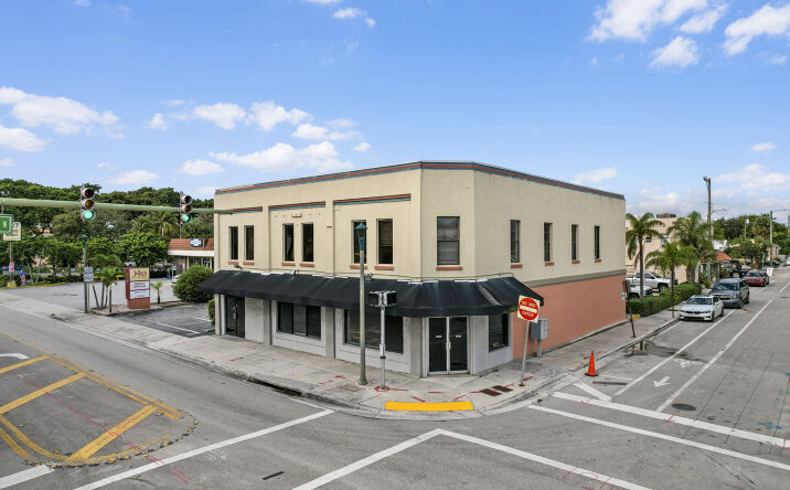 Pictures of Office, Retail property located at 129 N Federal Hwy, Lake Worth Beach, FL 33460 for sales - image #1