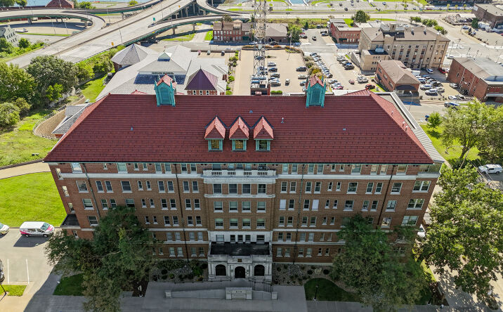Pictures of Office property located at 610 N 4th St, Burlington, IA 52601 for sales - image #1