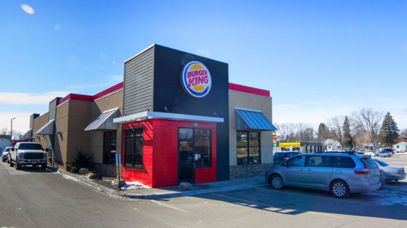 1201 S 1st St, Willmar, MN 56201