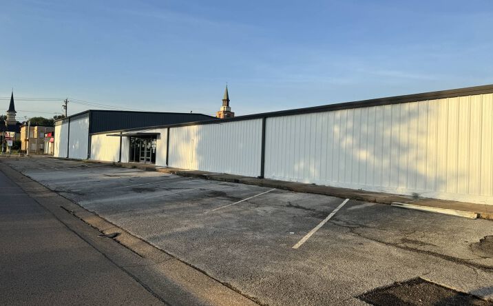 Pictures of Industrial property located at 301 S Bolton St, Jacksonville, TX 75766 for sales - image #1