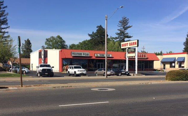 Pictures of Retail property located at 603 Colusa Ave, Yuba City, CA 95991 for sales - image #1