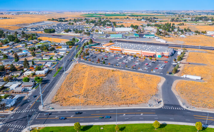 Pictures of Retail, Mixed Use, Land, Special Purpose property located at Central Dr, Moses Lake, WA 98837 for sales - image #1