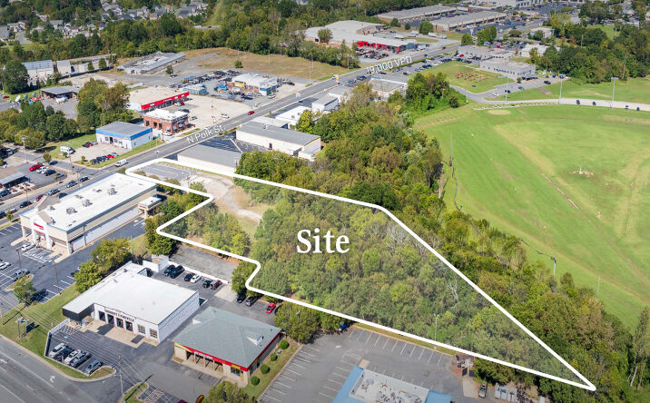 Pictures of Land property located at 200 N Polk St, Pineville, NC 28134 for sales - image #1