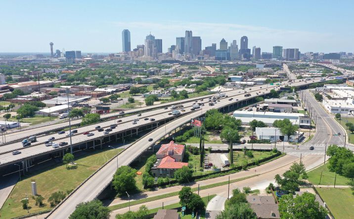 Pictures of Retail, Land property located at 2312 Al Lipscomb Way, Dallas, TX 75215 for sales - image #1