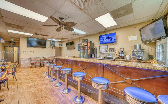 Pictures of Retail property located at Turnkey Cafeteria for Sal Prime Flagler Location near FIU, Miami, FL 33174 for sales - image #1