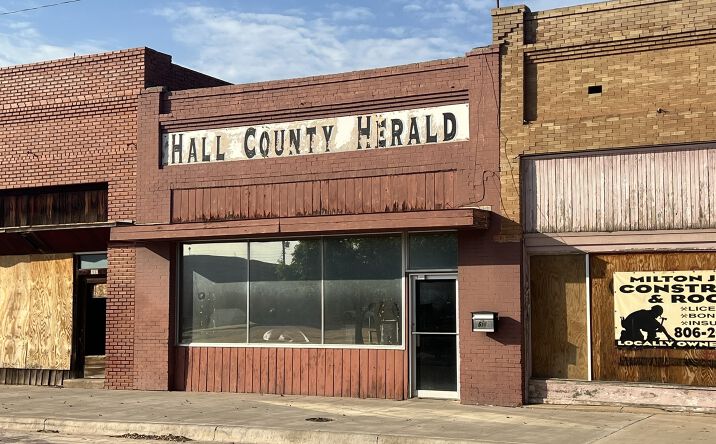 Pictures of Office property located at 617 W Main St, Memphis, TX 79245 for sales - image #1