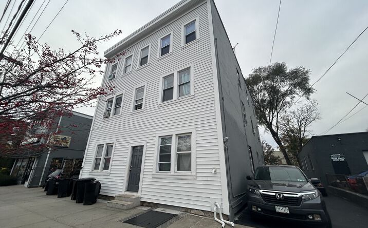 Pictures of Multifamily property located at 658 Mamaroneck Ave, Mamaroneck, NY 10543 for sales - image #1