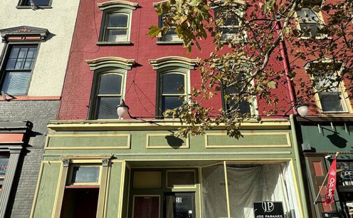 Pictures of Retail, Mixed Use property located at 58 Centre Sq Cir, Easton, PA 18042 for sales - image #1