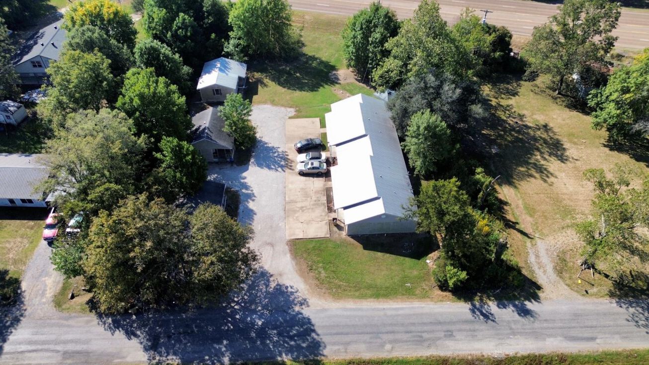 Pictures of Multifamily property located at 43 Smith Rd, Cleveland, MS 38732 for sales - image #1