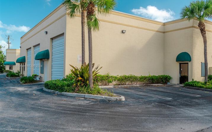Pictures of Mixed Use, Industrial property located at 1651 W Mcnab Rd # 25, Pompano Beach, FL 33069 for sales - image #1