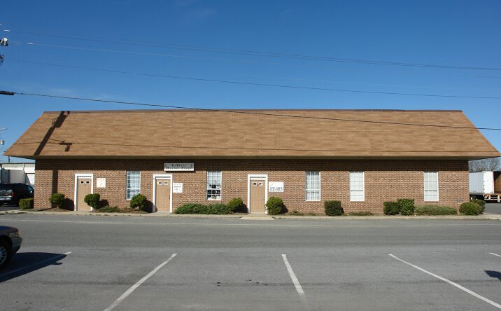 Pictures of Office, Retail property located at 11 N Maple Ave, La Plata, MD 20646 for sales - image #1