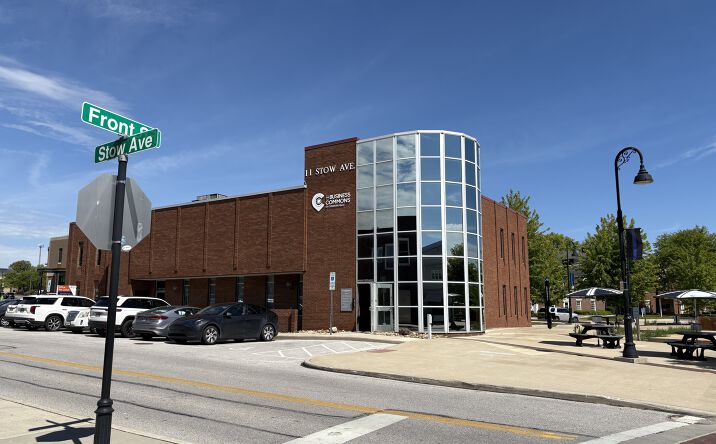 Pictures of Office property located at 111 Stow Ave, Cuyahoga Falls, OH 44221 for sales - image #1