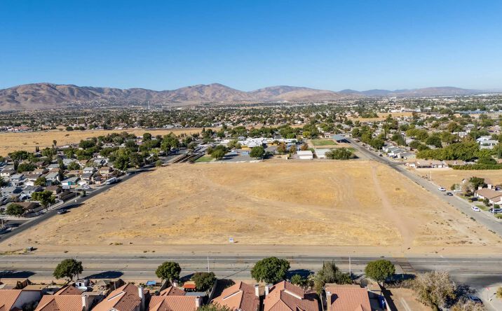 Pictures of Land, Multifamily property located at Avenue R4 / 30th Street E, Palmdale, CA 93550 for sales - image #1