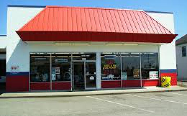 Pictures of Retail property located at 8801 272nd St NW, Stanwood, WA 98292 for comps - image #1