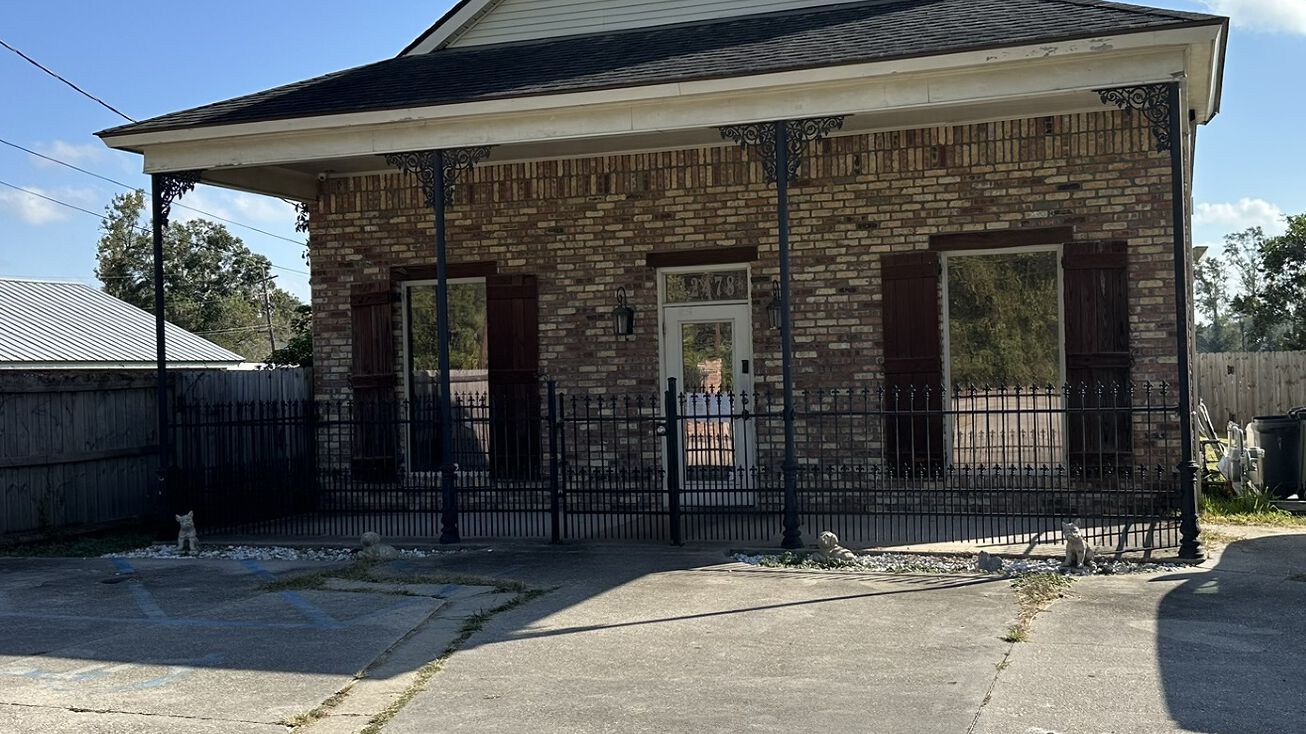 12478 LA44, Gonzales, LA 70737