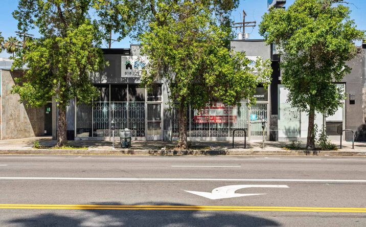 Pictures of Retail property located at 5152 Lankershim Blvd, Los Angeles, CA 91601 for sales - image #1