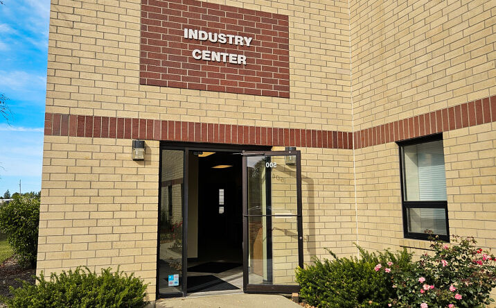 Pictures of Office property located at 473 Park Ave, Lake Villa, IL 60046 for sales - image #1