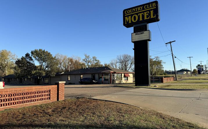 Pictures of Industrial property located at 3746 SW Topeka Blvd Blvd., Topeka, KS 66609 for sales - image #1