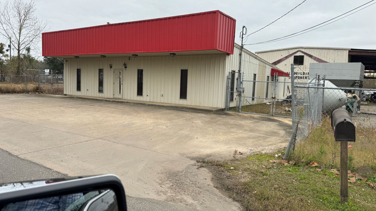 Pictures of Industrial, Office property located at 3345 Anton St, Mobile, AL 36612 for sales - image #1