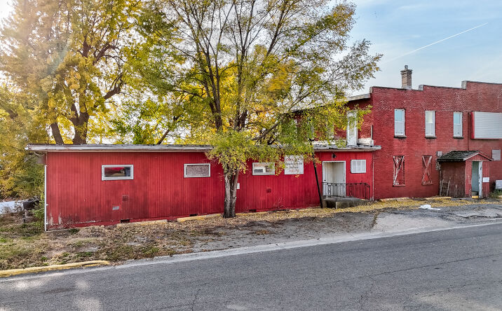 Pictures of Mixed Use, Office, Retail, Special Purpose property located at 2001 Ottawa Ave, Ottawa, IL 61350 for sales - image #1