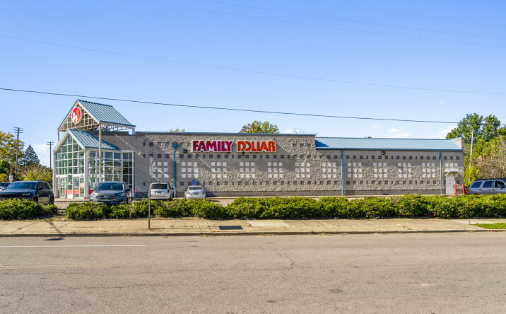 Pictures of Retail property located at 970 Copley Rd, Akron, OH 44320 for sales - image #1