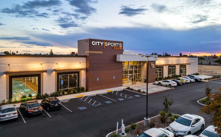 Pictures of Retail property located at 8438 Elk Grove Florin Rd, Elk Grove, CA 95624 for sales - image #1