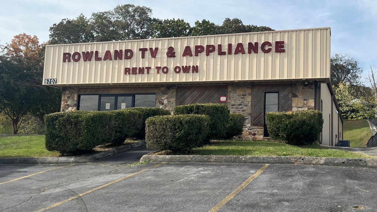 5707 N Broadway St, Knoxville, TN 37918