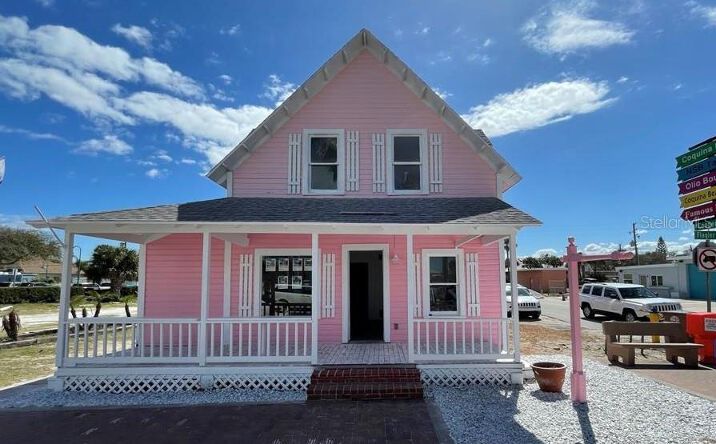 Pictures of Retail property located at 401 Flagler Ave, New Smyrna Beach, FL 32169 for sales - image #1