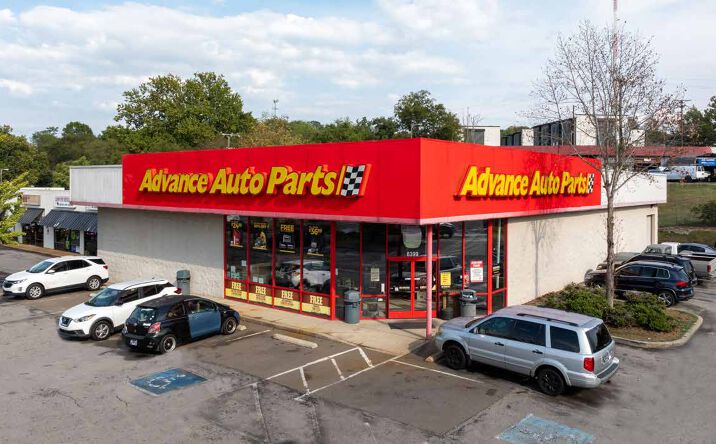 Pictures of Retail property located at 6399 Charlotte Pike, Nashville, TN 37209 for sales - image #1