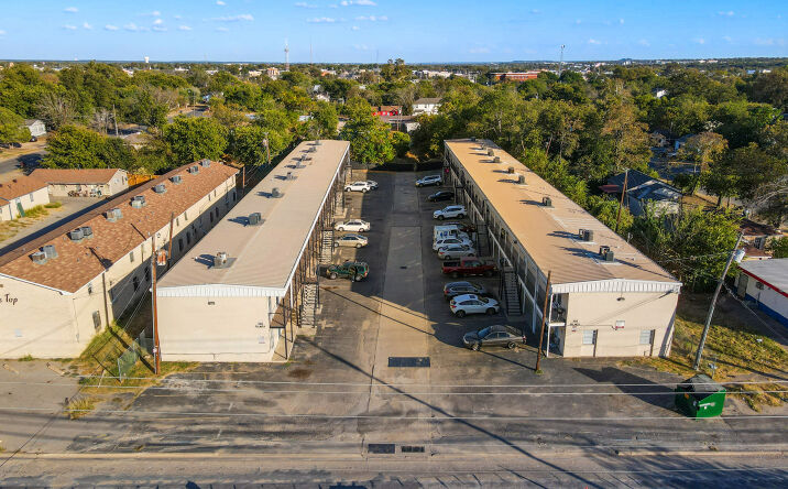 Pictures of Multifamily property located at 306 N Gilmer St, Killeen, TX 76541 for sales - image #1