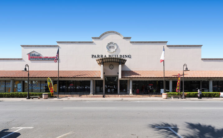 Pictures of Mixed Use, Office, Retail, Special Purpose property located at 744 E Washington St, Brownsville, TX 78520 for sales - image #1