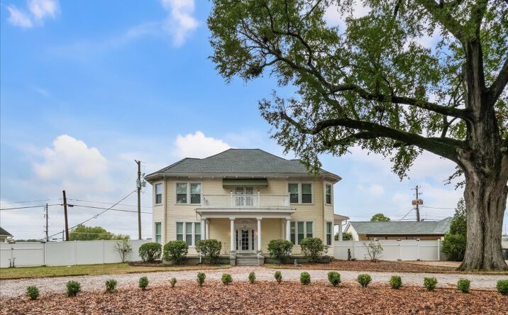 Pictures of Hospitality, Multifamily property located at 28 Shoals Blvd, Florence, AL 35630 for sales - image #1