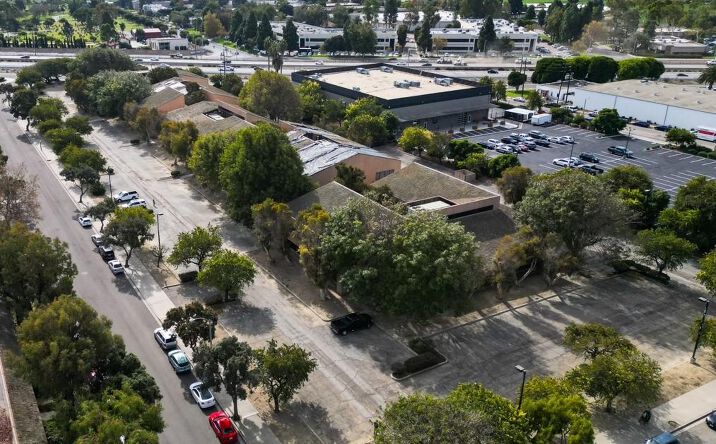 Pictures of Industrial property located at 1655 Mesa Verde Ave, Ventura, CA 93003, 1695 Mesa Verde Ave, Ventura, CA 93003, 1727 Mesa Verde Ave, Ventura, CA 93003, 1757 Mesa Verde Ave, Ventura, CA 93003, 1787 Mesa Verde Ave, Ventura, CA 93003 for sales - image #1