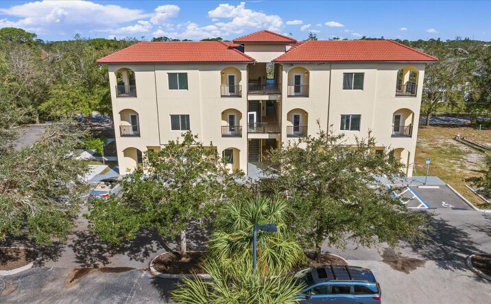 Pictures of Office property located at 2641 Fruitville Road Unit 1, 301, Sarasota, FL 34237 for sales - image #1