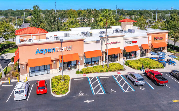 Pictures of Retail property located at 17260 US-441, Mount Dora, FL 32757 for sales - image #1