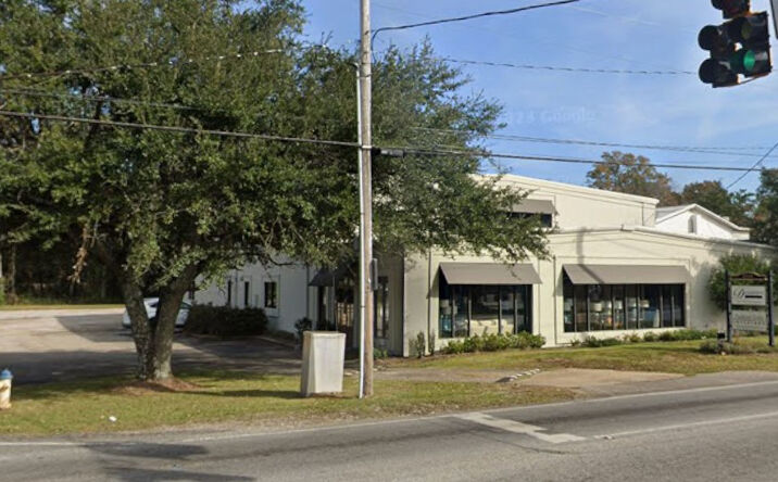 Pictures of Industrial, Office, Retail property located at 2966 Old Shell Rd, Mobile, AL 36607 for sales - image #1