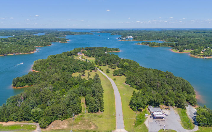 Pictures of Mixed Use, Multifamily, Special Purpose property located at Pointe Sidney Dr, Reed Creek, GA 30643 for sales - image #1