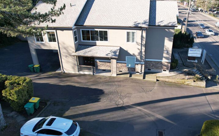 Pictures of Office property located at 9570 SW Beaverton Hillsdale Hwy, Beaverton, OR 97005 for sales - image #1