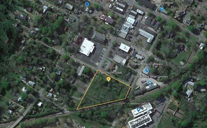 Pictures of Retail property located at 101 W NORTH Street, Greensboro, GA 30642 for sales - image #1