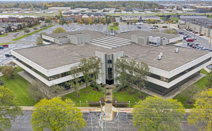 Pictures of Office property located at 2135 W Maple Rd, Troy, MI 48084 for sales - image #1