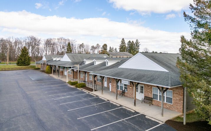 Pictures of Mixed Use, Retail property located at 2374 Seipstown Rd, Fogelsville, PA 18051 for sales - image #1