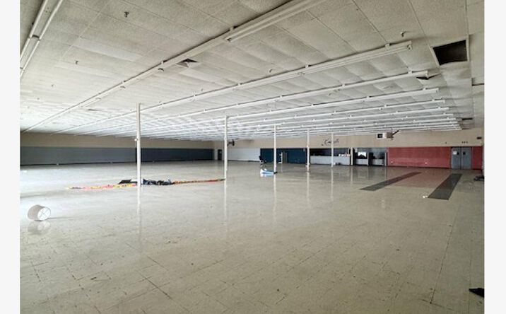 Pictures of Mixed Use, Retail, Self Storage, Special Purpose property located at 234 Heard St, Elberton, GA 30635 for sales - image #1