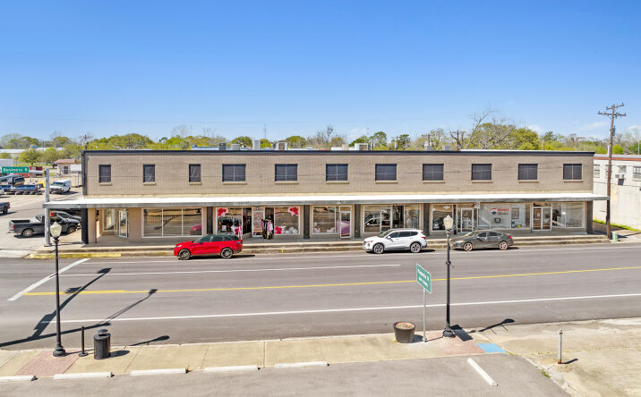 image of property at 201 N VELASCO ST # 288B Angleton TX 77515-4438