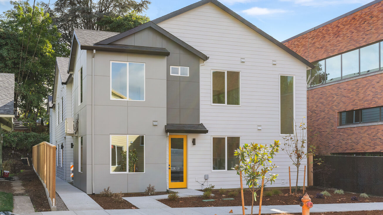 Pictures of Multifamily property located at 1318 NE 46th Ave, Portland, OR 97213 for sales - image #1