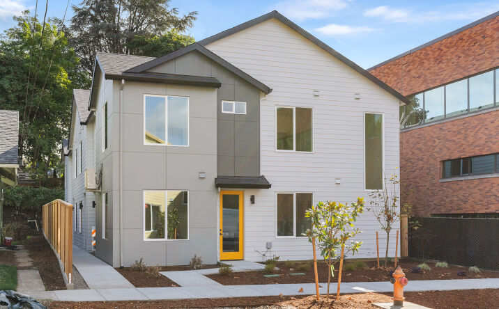 Pictures of Multifamily property located at 1318 NE 46th Ave, Portland, OR 97213 for sales - image #1