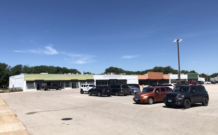 Pictures of Retail property located at W Reynolds St, Pontiac, IL 61764 for sales - image #1